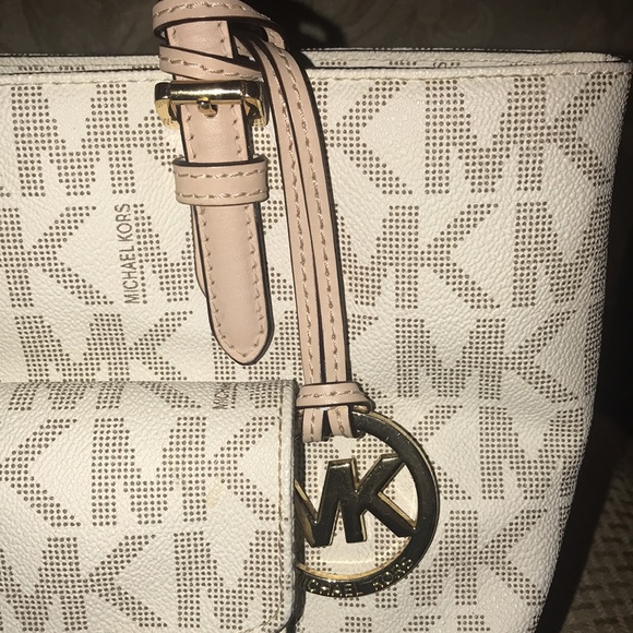 Authentic Michael Kors purse - Picture 2 of 11